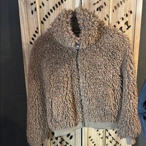 American Eagle Women's Cozy brown teddy jacket!